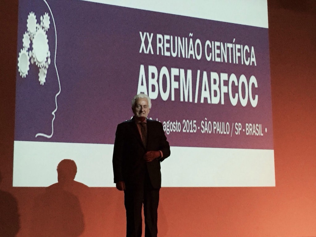 Dr. Vicente Jiménez López en ABFCOC en Brasil