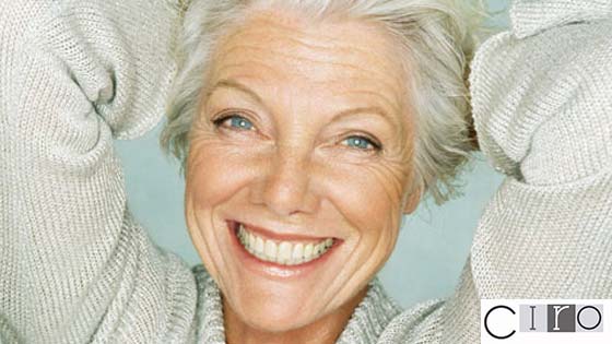 ¿Cómo afecta la menopausia a tu salud dental?